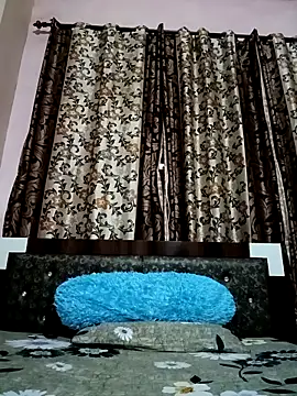 Snapshot of big_indiancock chatting on April 8, 6:19 pm big indiancock online show from April 8, 6:19 pm