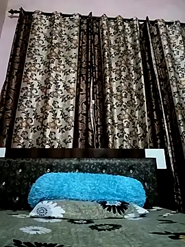 Snapshot of big_indiancock chatting on April 9, 5:29 pm big indiancock online show from April 9, 5:29 pm