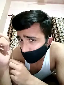 Snapshot of big_indiancock chatting on April 12, 5:07 pm big indiancock online show from April 12, 5:07 pm