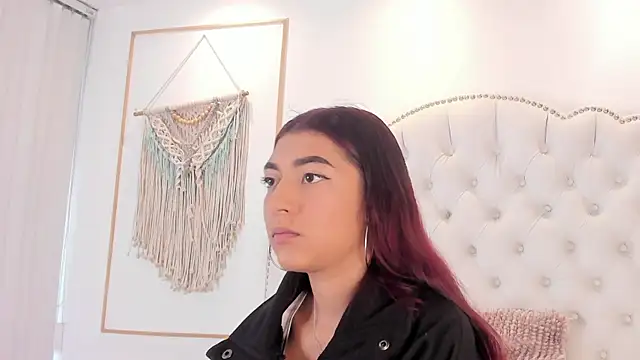 Sara funy online show from April 8, 11:32 am