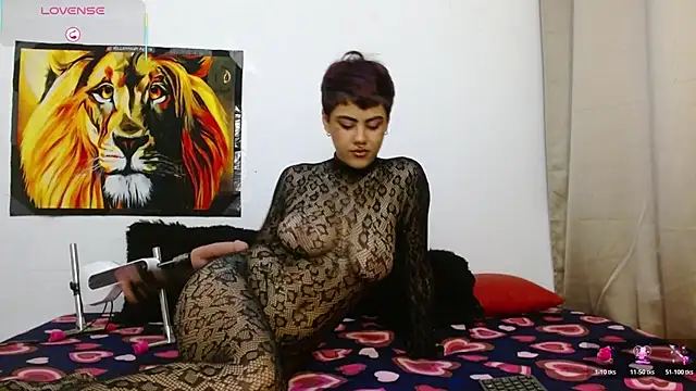 Divinejewel69 online show from March 11, 10:54 am