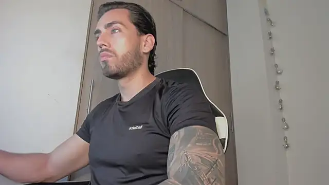 Axel  Blaze online show from April 9, 12:21 pm