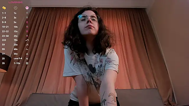 MuiEagan online show from April 12, 11:48 am