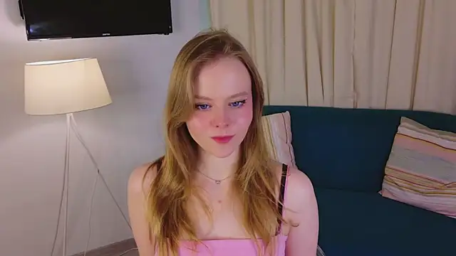 Snapshot of Sophie_Peach_ chatting on March 3, 2:12 pm Sophie Peach online show from March 3, 2:12 pm