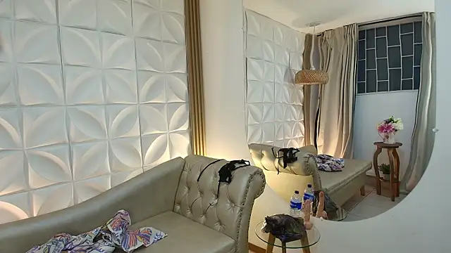 NaomiCampbell 7 online show from March 18, 3:31 am