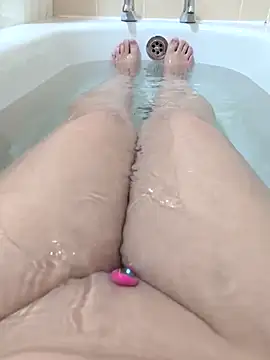 Bwildside online show from April 8, 7:36 pm