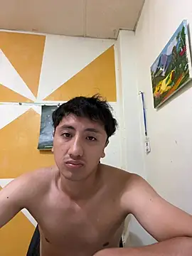 Snapshot of Gonzalogz chatting on April 20, 10:33 pm Gonzalogz online show from April 20, 10:33 pm