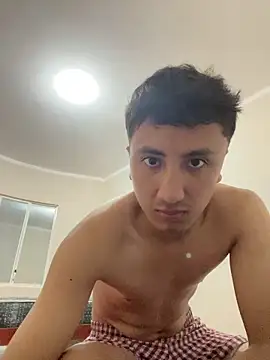 Snapshot of Gonzalogz chatting on May 4, 11:56 pm Gonzalogz online show from May 4, 11:56 pm