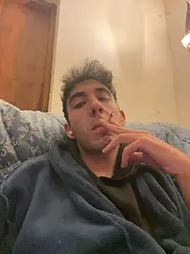 Snapshot of andri020292 chatting on March 3, 9:10 pm andri020292 online show from March 3, 9:10 pm