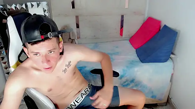 Stevan andrez  online show from February 25, 1:10 pm