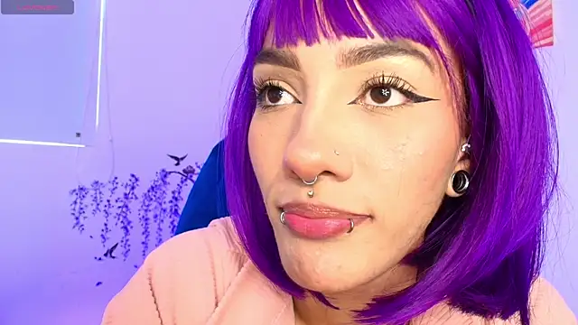 Nixtaylor1 online show from May 18, 8:14 pm