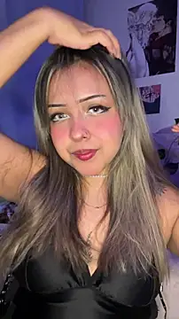 Moon Velvet  online show from March 22, 12:58 am