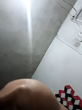 FanlikeSaxist online show from April 27, 6:00 am