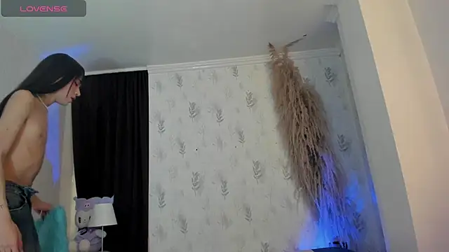 Babyfox gh online show from April 2, 8:06 pm