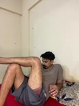 LOVELUST02 online show from April 18, 5:28 pm