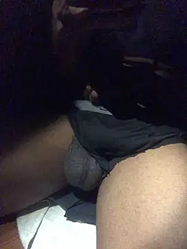 EricSwainn901 online show from April 13, 5:13 am