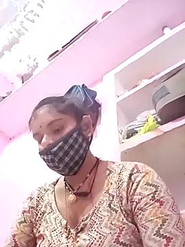 Hot bri2 online show from April 8, 7:58 pm