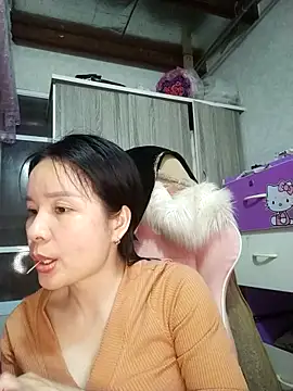 Ivy Trix2 online show from March 19, 2:54 pm