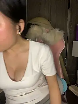 Ivy Trix2 online show from March 20, 3:06 pm