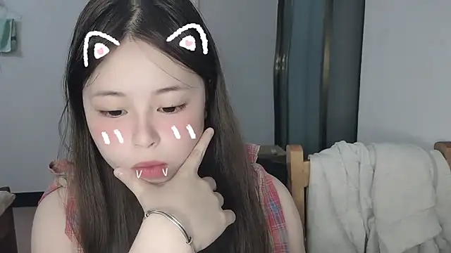 F-Yihao online show from April 12, 1:38 pm