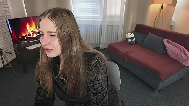 EmilyBlazee online show from March 22, 10:51 am