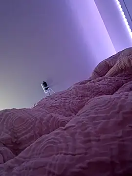 Averyleig online show from February 25, 12:59 pm