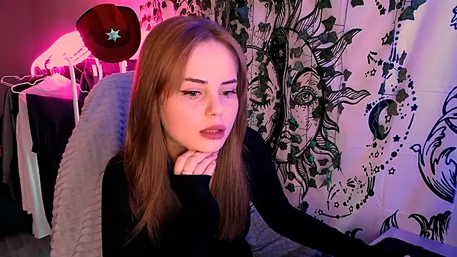 Snapshot of FrancesMiller7 chatting on March 4, 11:16 am FrancesMiller7 online show from March 4, 11:16 am