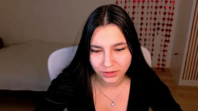 Ari Grend online show from February 27, 4:40 pm