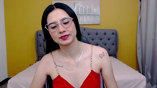 alexaneuer online show from July 16, 1:28 pm
