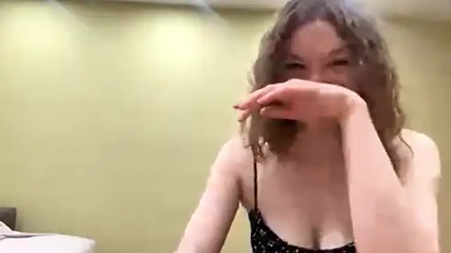 AliveCute online show from February 28, 5:25 pm