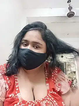 Snapshot of diyadey chatting on May 19, 8:15 pm diyadey online show from May 19, 8:15 pm