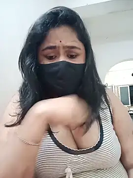 Snapshot of diyadey chatting on May 31, 7:59 pm diyadey online show from May 31, 7:59 pm