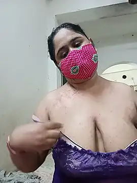 Snapshot of diyadey chatting on June 3, 7:08 pm diyadey online show from June 3, 7:08 pm