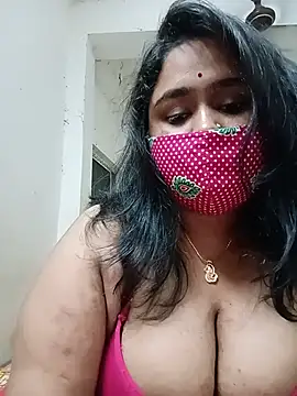 Snapshot of diyadey chatting on June 21, 6:54 pm diyadey online show from June 21, 6:54 pm