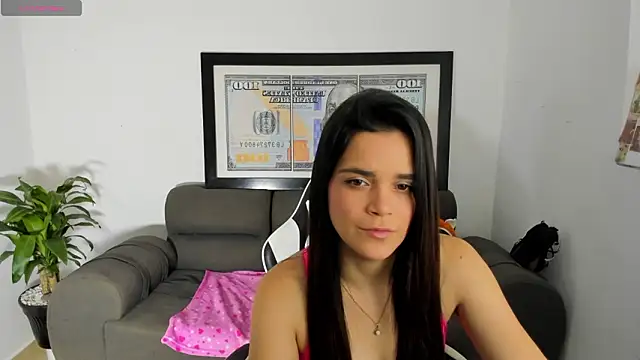 LucianaMoreaux online show from March 1, 10:12 pm