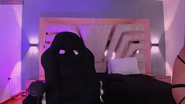 AgathaUwuDoll online show from March 8, 4:05 am