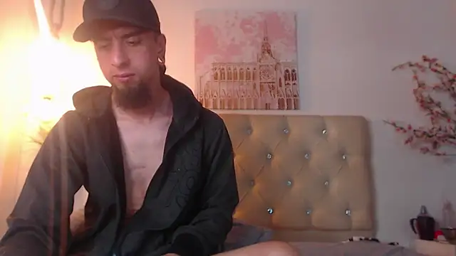 Snapshot of Rommen_N_Zoe chatting on May 3, 11:44 pm Rommen N Zoe online show from May 3, 11:44 pm