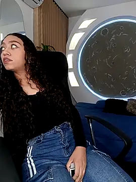 ritzabeth daniel online show from March 23, 2:48 am