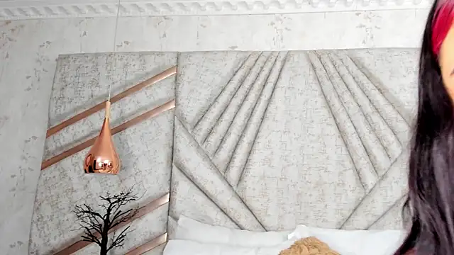 EmeelyMuller online show from March 29, 4:01 am