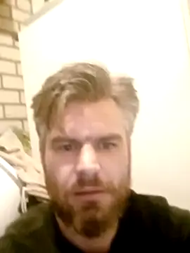 Snapshot of Hornybalkanmen12 chatting on March 4, 1:39 pm Hornybalkanmen12 online show from March 4, 1:39 pm