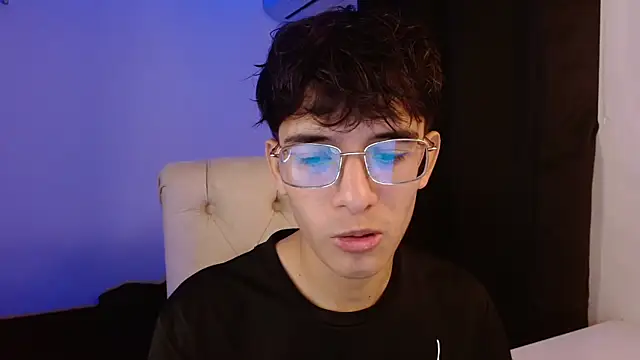 noah millerx online show from July 14, 7:19 pm