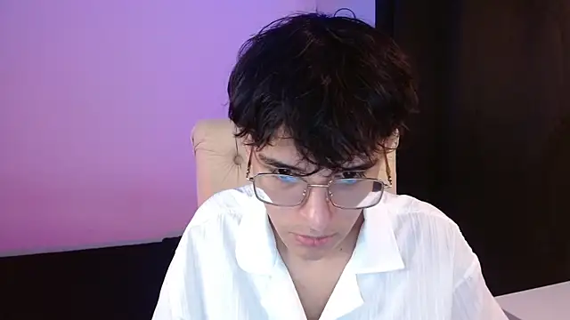 noah millerx online show from July 20, 9:06 pm