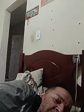 UrsoBissexualPauGrosso online show from April 3, 7:06 am