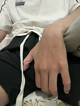 DuckDuyy online show from April 5, 2:36 pm