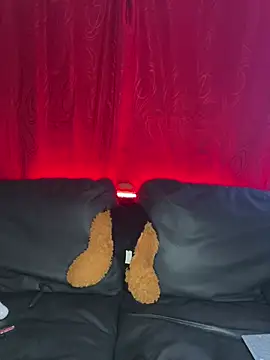 Snapshot of DarianaVelour chatting on April 9, 3:17 am DarianaVelour online show from April 9, 3:17 am