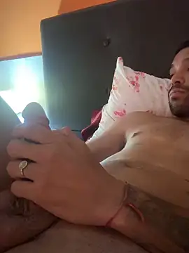 Martiar26 online show from March 18, 4:04 am