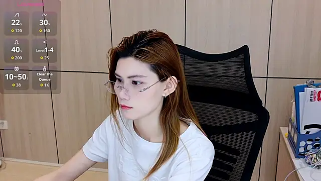 Snapshot of zhen-68 chatting on April 11, 2:27 am zhen-68 online show from April 11, 2:27 am