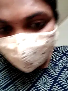 Snapshot of Tamil_Hot_Saranya chatting on February 27, 8:25 am Tamil Hot Saranya online show from February 27, 8:25 am