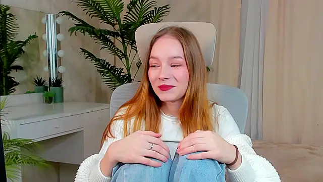 Snapshot of VenaLammo chatting on February 26, 2:49 pm VenaLammo online show from February 26, 2:49 pm