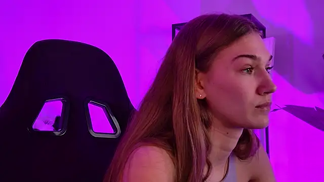 Sweet Emilya online show from March 16, 12:09 pm